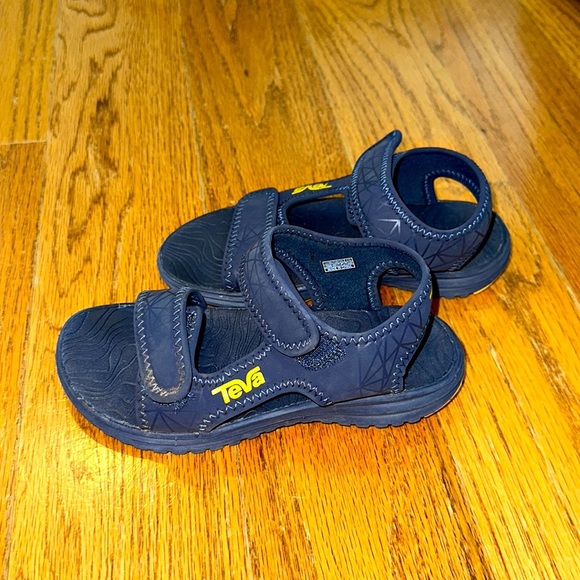Children’s Size 12 Teva Water Sandals - Picture 2 of 3
